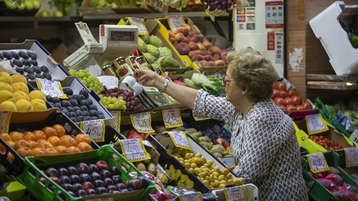 El IPC se mantiene en el 4,9% pese al abaratamiento de las gasolinas