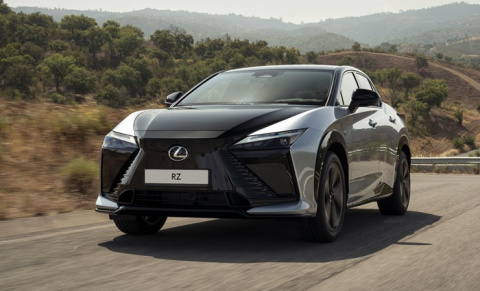 Lexus RZ