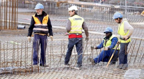 Un trabajador medio sufre un alza del 18% en los impuestos desde 2018