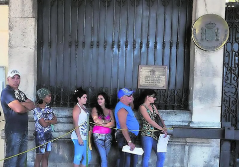 El Supremo da 5 días al Gobierno para entregar la lista de afectados sin voto de la 'ley de nietos'
