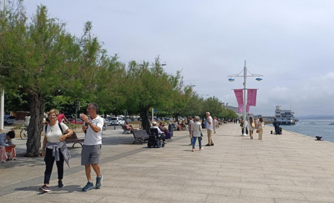El turismo cierra un verano positivo y crea más de 105.000 empleos
