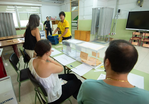 El Ayuntamiento elige por sorteo a los madrileños para las mesas electorales