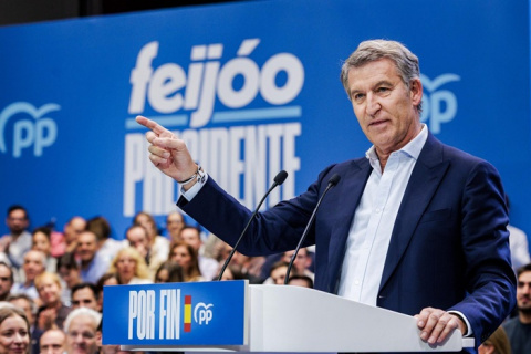 Feijóo dice que Sánchez debió desplegar el Ejército en Ceuta