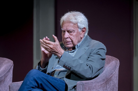 Felipe González critica a Sánchez por decir que el Congreso 