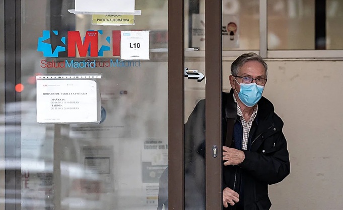 Madrid recomienda el uso de mascarilla en centros sanitarios por la gripe
