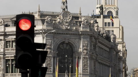 La deuda pública rebasa los 1,7 billones por primera vez