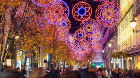 Un mapa virtual permite localizar las luces navideñas de Madrid