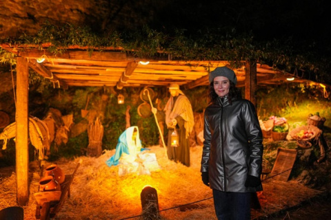 Ayuso visita el Belén Viviente de Buitrago del Lozoya